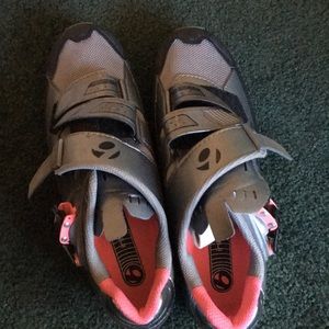 Women’s Bontrager spin shoes size7.5
